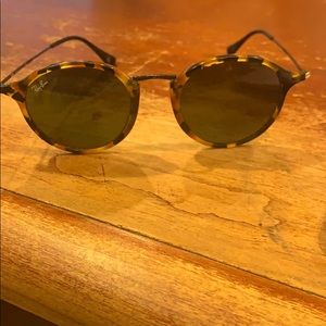 Rayban Turtle Shell Circular Sunglasses
